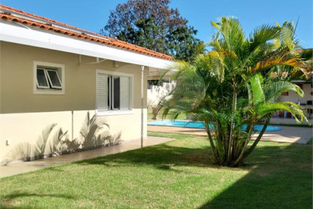 Casa à venda com 3 quartos, sendo 2 suítes, no condomínio Acmti - Colinas do Mosteiro, Terras de Itaici e Recanto dos Pássaros, Indaiatuba - SP