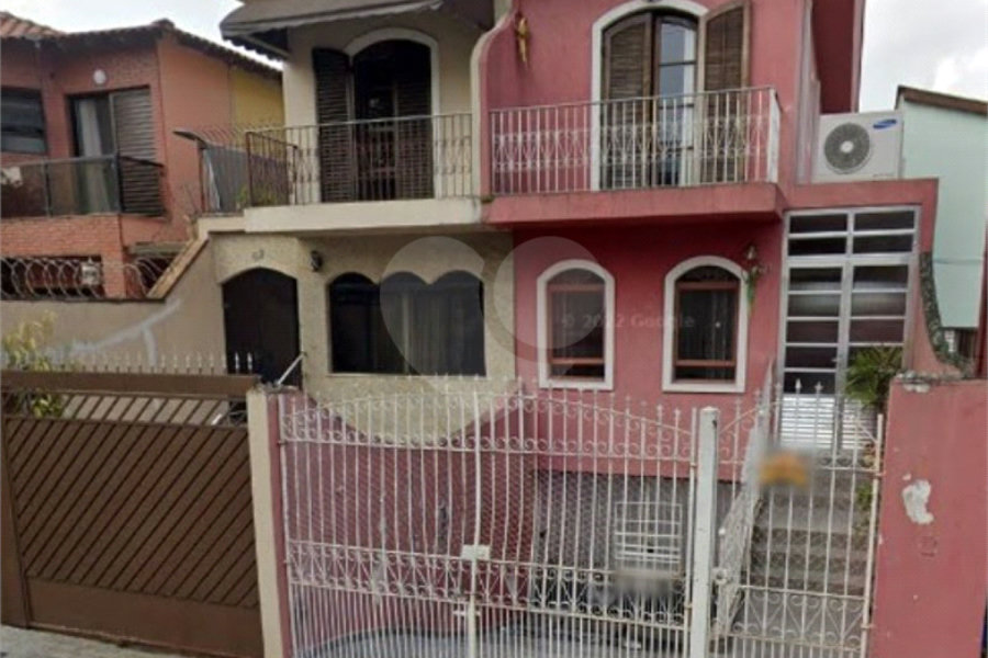Sobrado à venda com 3 quartos, sendo 1 suíte, em Jardim Cachoeira, São Paulo, SP