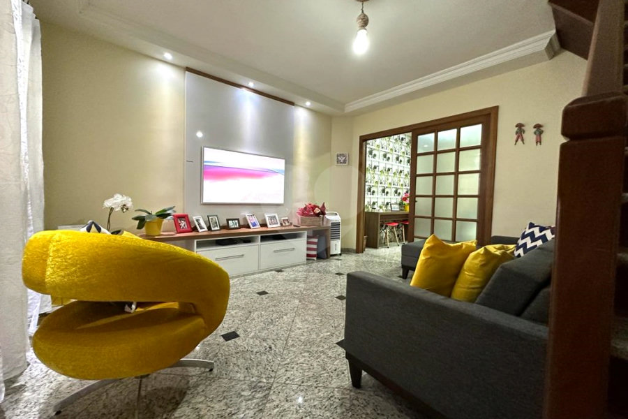 Sobrado à venda com 2 quartos em Vila Constança, São Paulo, SP