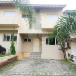 Casa à venda com 3 quartos, sendo 1 suíte, no condomínio Village St. Louis, São Paulo - SP