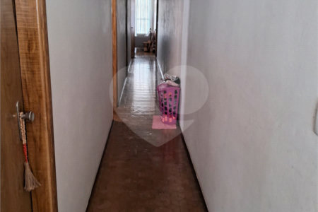 Casa à venda com 2 quartos no Centro, Serra Negra, SP