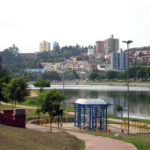 Casa de Vila à venda com 5 quartos em Jardim Santa Lúcia, Bragança Paulista, SP