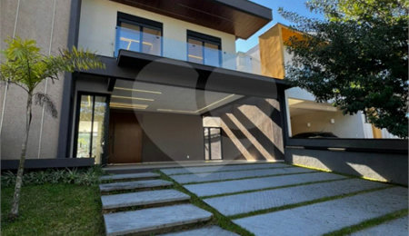 Casa à venda com 4 suítes no condomínio Residencial Mosaico da Serra, Mogi das Cruzes - SP