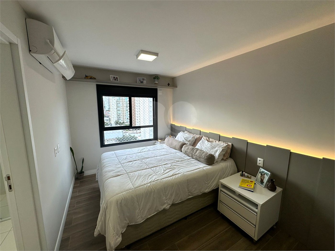 Apartamento à venda com 3 suítes em Vila Romana, São Paulo, SP