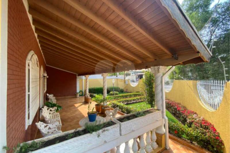 Casa à venda com 5 quartos, sendo 3 suítes, em Vila Almeida, Indaiatuba, SP