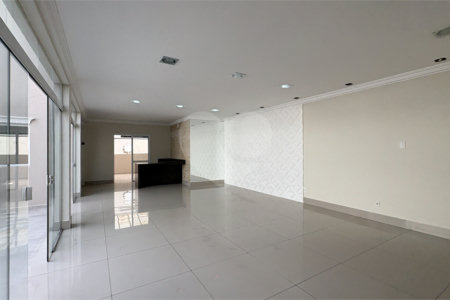 Casa à venda com 3 suítes no condomínio Belvedere II, Votorantim - SP