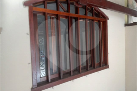 Sobrado à venda com 4 quartos, sendo 1 suíte,  em Jardim Ester Yolanda, São Paulo, SP