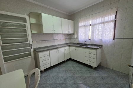 Casa à venda com 2 suítes no condomínio Residencial Santana, São Paulo - SP