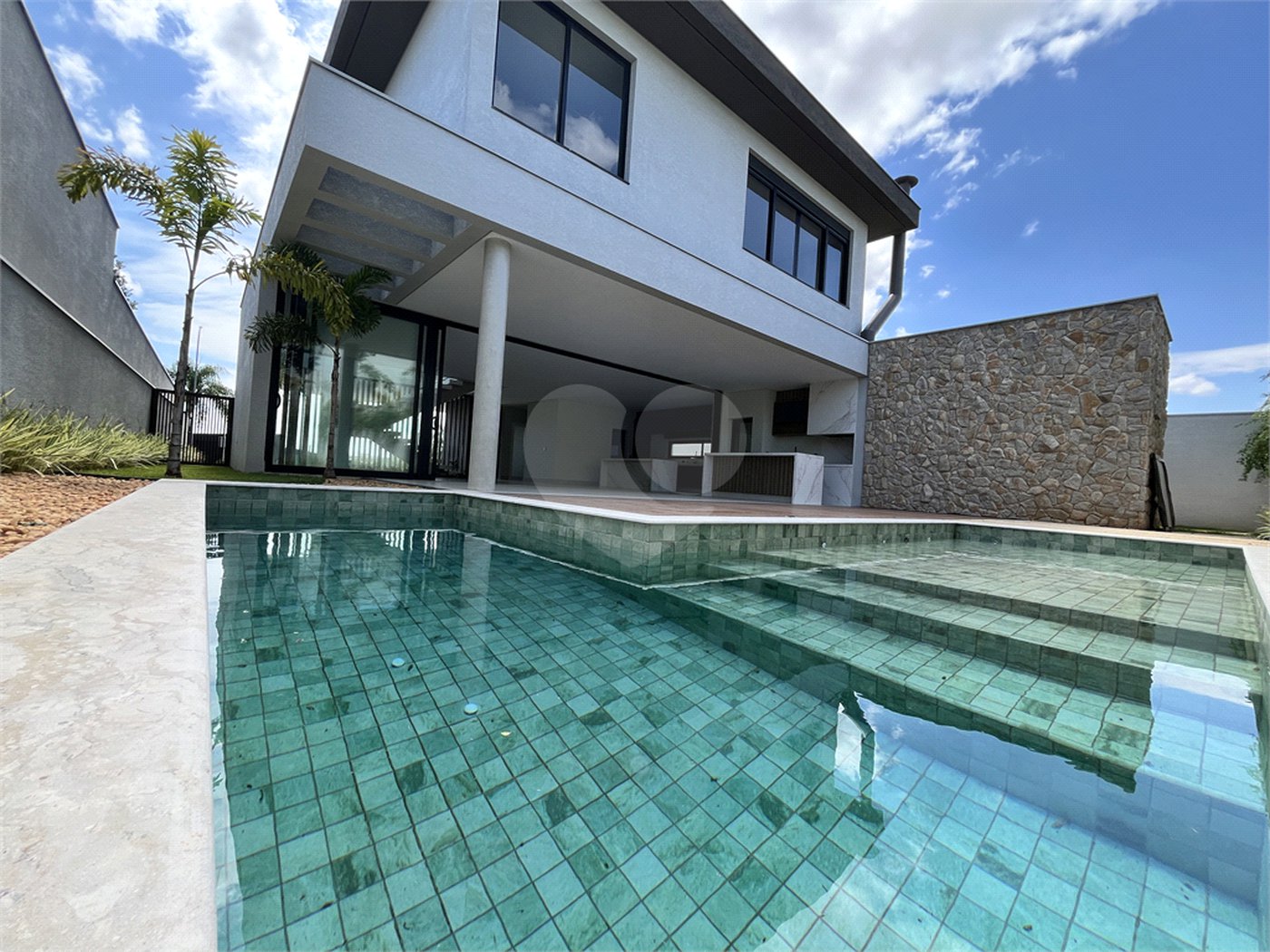 Casa à venda com 4 suítes no condomínio Alphaville Nova Esplanada 3, Votorantim - SP