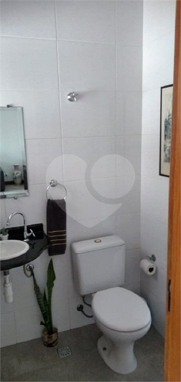 Sobrado à venda com 3 quartos, sendo 1 suíte,  em Retiro das Fontes, Atibaia, SP