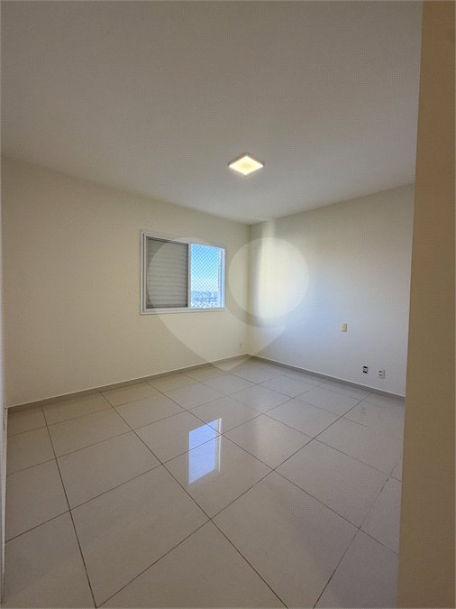 Apartamento para alugar com 2 quartos, sendo 1 suíte,  em Vila Suissa, Mogi das Cruzes, SP
