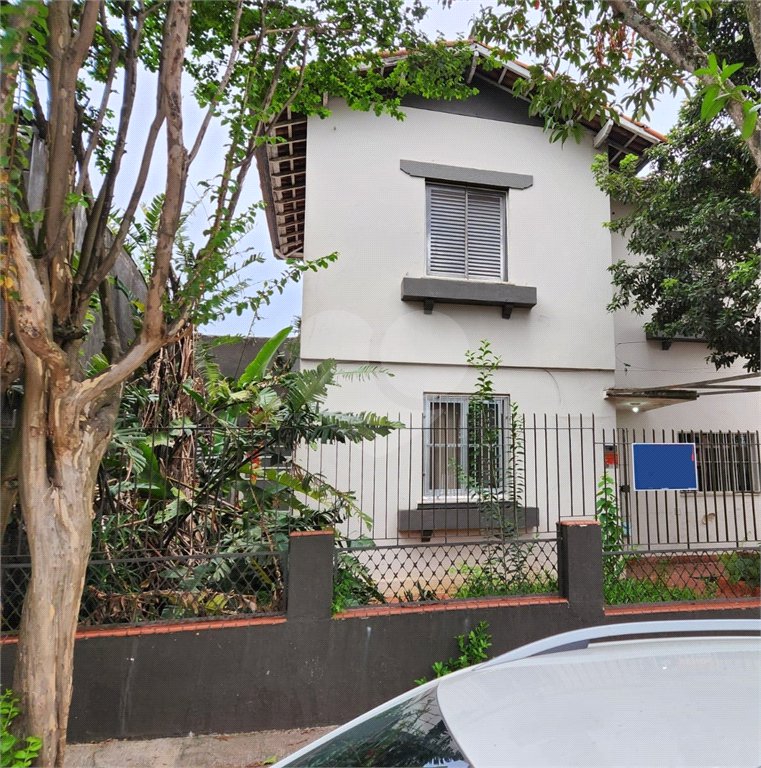 Sobrado à venda com 4 quartos em Vila Dom Pedro I, São Paulo, SP