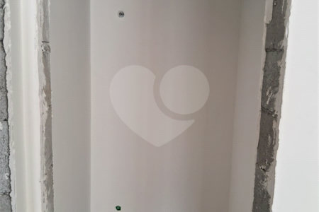Apartamento à venda com 3 suítes em Moema, São Paulo, SP
