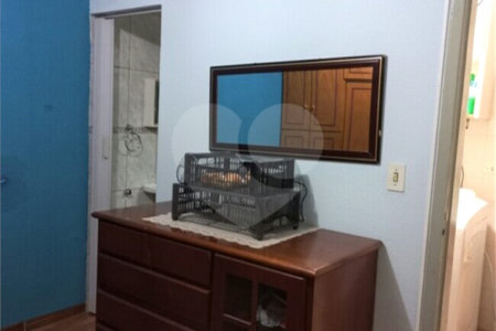 Sobrado à venda com 2 quartos em Jardim Santa Emília, São Paulo, SP