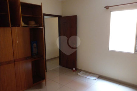 Sobrado à venda com 3 quartos, sendo 1 suíte,  em Vila América, Santo André, SP
