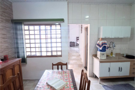 Casa à venda com 2 quartos no Centro, Mogi das Cruzes, SP