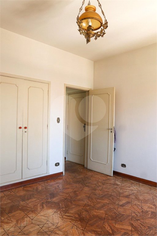 Casa à venda com 3 quartos no condomínio Paderewsky, São Paulo - SP