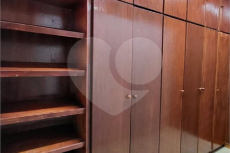 Chácara à venda com 3 quartos, sendo 2 suítes, em Planalto Verde, São Roque, SP