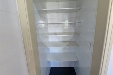 Casa à venda com 3 quartos, sendo 1 suíte, no condomínio Village Saint Clair, Sorocaba - SP