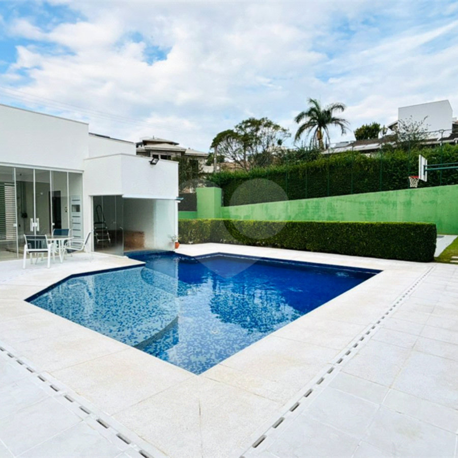 Casa à venda com 4 suítes no condomínio Dos Lagos, Itupeva - SP