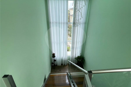 Casa à venda com 1 quarto, sendo 3 suítes, no condomínio Aruã Brisas I, Mogi das Cruzes - SP