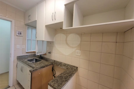 Apartamento para alugar com 3 quartos, sendo 1 suíte,  em Vila Hamburguesa, São Paulo, SP