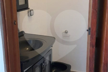 Sobrado à venda com 6 quartos, sendo 3 suítes, em Vila Divina Pastora, São Paulo, SP
