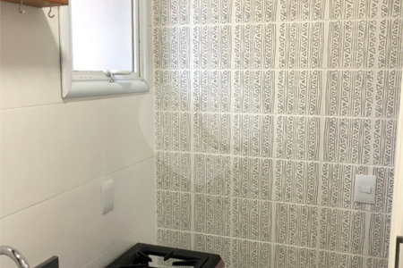 Casa à venda com 3 quartos, sendo 1 suíte, no condomínio Alpes de Vinhedo, Vinhedo - SP
