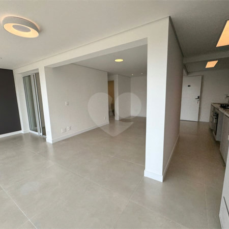 Apartamento à venda com 3 quartos, sendo 1 suíte,  em Vila Anastácio, São Paulo, SP