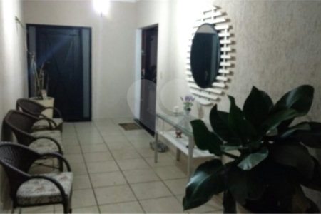 Sobrado à venda com 5 quartos, sendo 2 suítes, em Brooklin Paulista, São Paulo, SP