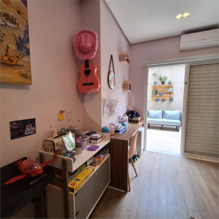 Apartamento à venda com 3 quartos, sendo 1 suíte, em Vila Paulicéia, São Paulo, SP