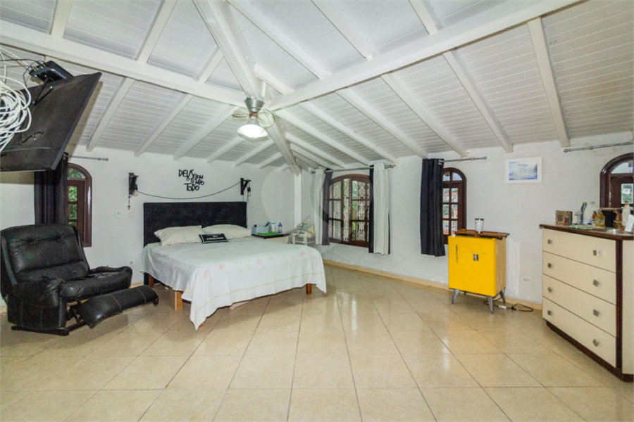 Casa à venda ou para alugar com 5 quartos, sendo 3 suítes, em Imirim, São Paulo, SP