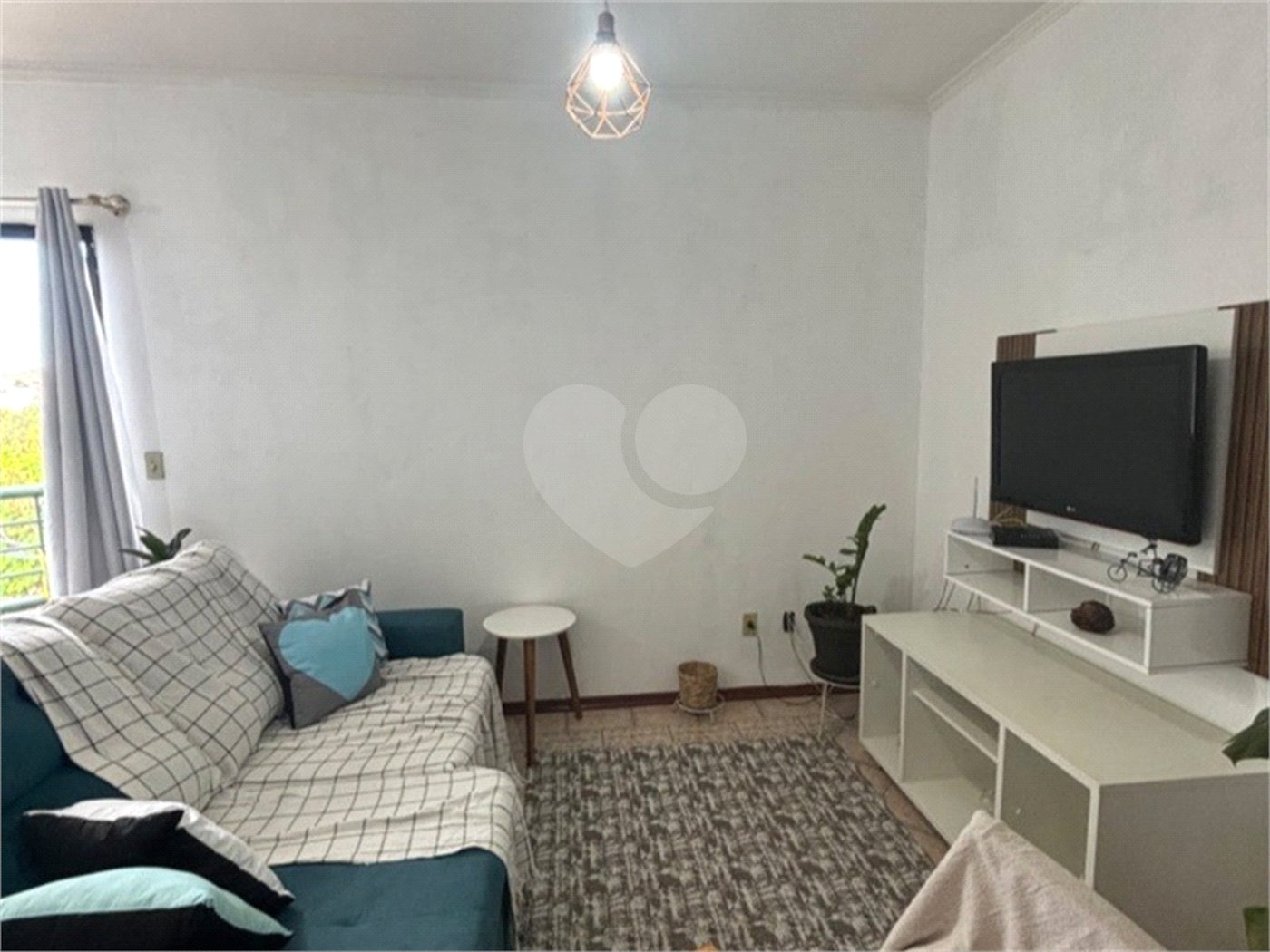 Apartamento à venda com 3 quartos, sendo 1 suíte, em Vila Haro, Sorocaba, SP