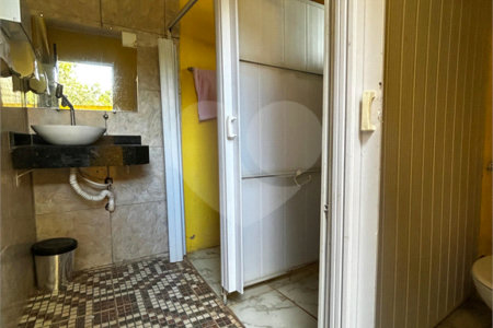 Chácara à venda com 3 quartos, sendo 1 suíte, no Centro, Três Lagoas, MS