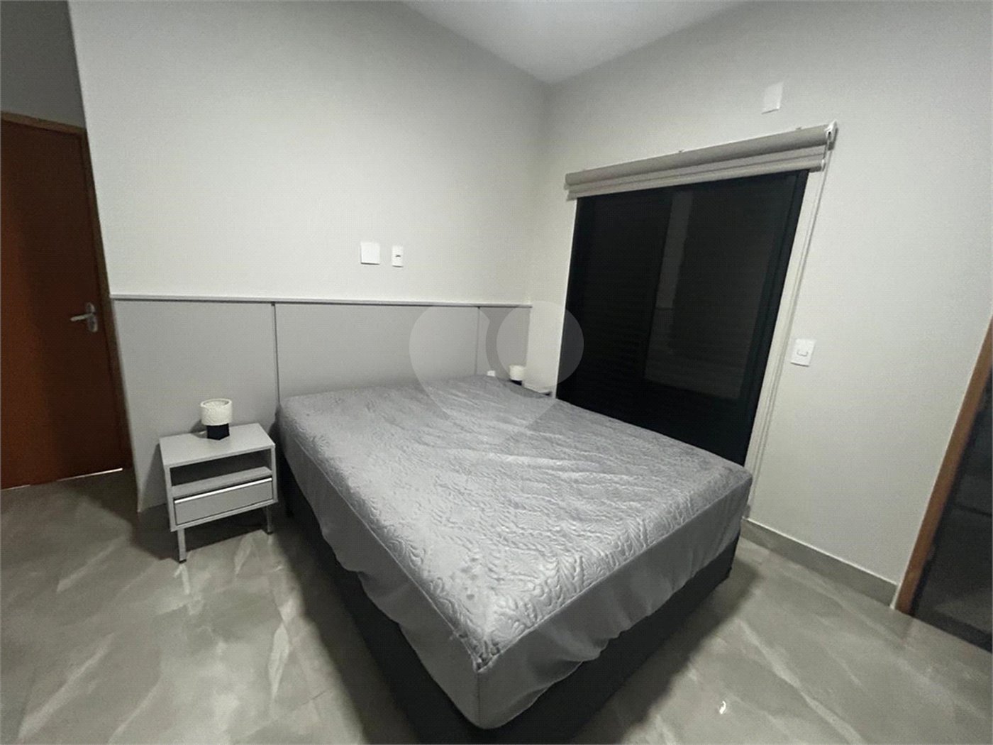 Casa à venda com 2 quartos, sendo 1 suíte,  no condomínio Residencial Parque Imperial, Salto - SP