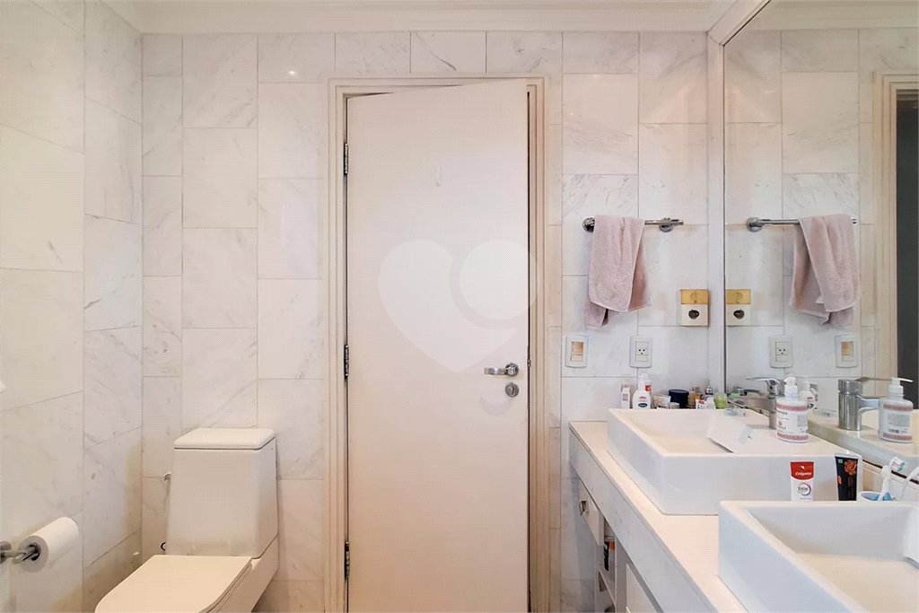 Apartamento à venda com 3 suítes em Santana, São Paulo, SP