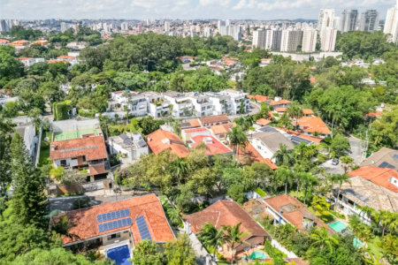 Casa à venda com 4 quartos, sendo 2 suítes, em Jardim Marajoara, São Paulo, SP