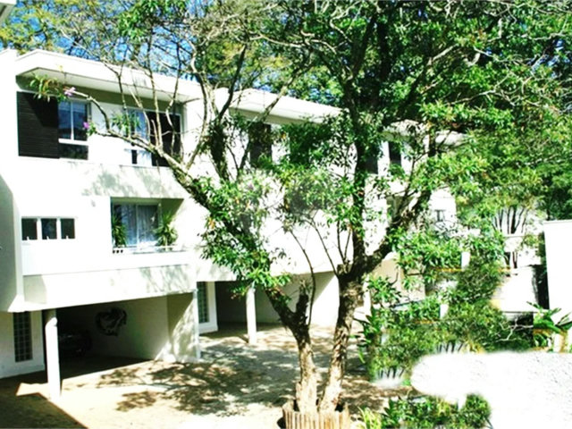 Casa à venda com 4 quartos, sendo 3 suítes,  no condomínio Domus, São Paulo - SP