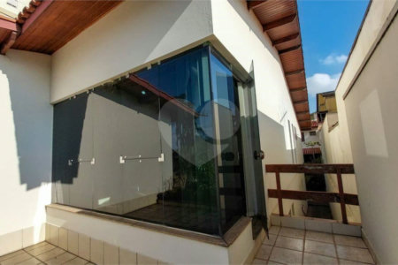 Casa à venda com 6 quartos, sendo 3 suítes, em Jardim Brasil (zona Sul), São Paulo, SP