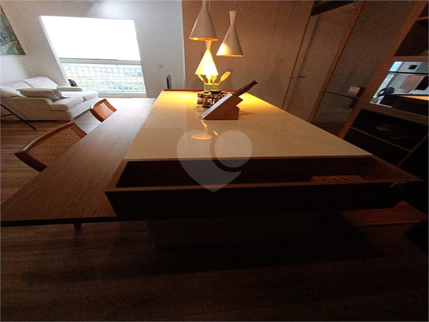 Lindo apartamento em frente ao Shopping Iguatemi, pronto para morar!