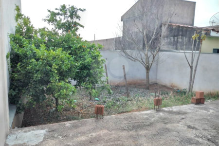 Sobrado em construção no Jardim de Cresci .