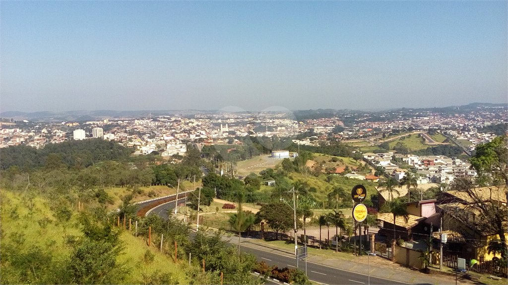 Terreno à venda no condomínio Recanto dos Paturis, Vinhedo - SP