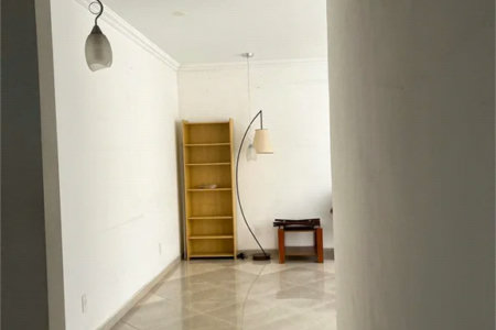 Sobrado à venda com 4 quartos, sendo 1 suíte, em Vila Cordeiro, São Paulo, SP