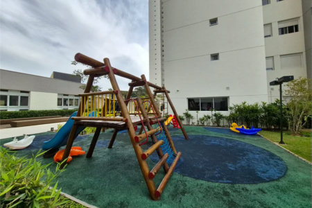 Apartamento à venda com 4 quartos, sendo 2 suítes,  em Jardim Vazani, São Paulo, SP