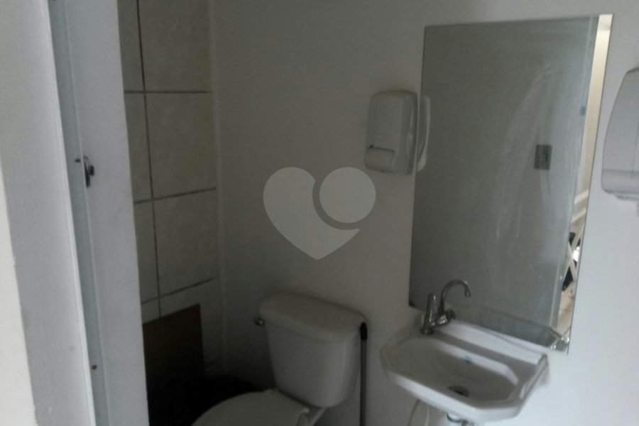 Sobrado à venda com 15 quartos, sendo 3 suítes, em Tucuruvi, São Paulo, SP