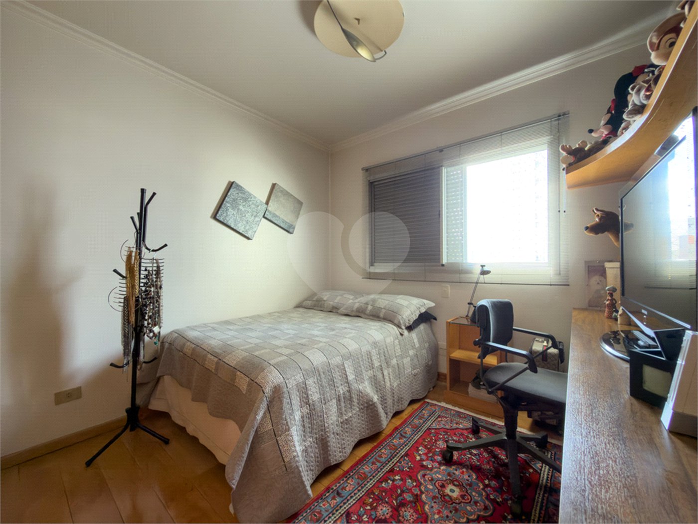 Apartamento com 190 metros 3 suítes 4 vagas de garagem