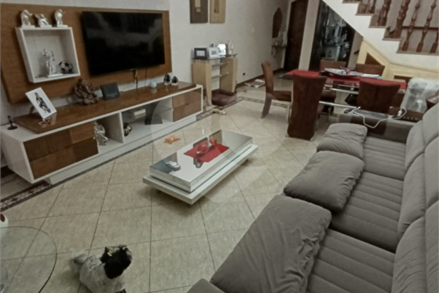 Sobrado à venda com 4 quartos, sendo 1 suíte, em Jaçanã, São Paulo, SP