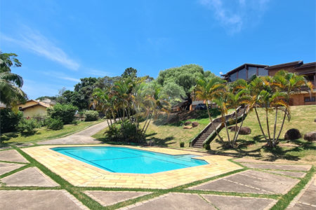 Chácara à venda com 4 quartos, sendo 2 suítes, em Parque Valinhos, Valinhos, SP