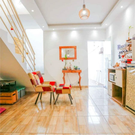 Casa de Vila à venda com 2 suítes em Jardim Simus, Sorocaba, SP