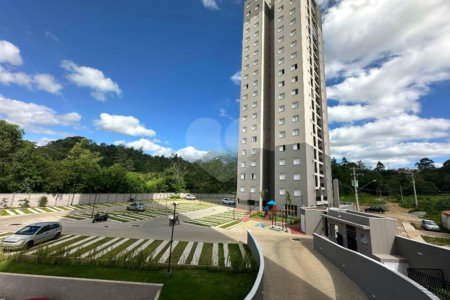 Apartamento à venda com 2 quartos, sendo 1 suíte,  em Chácaras Manão, Mairinque, SP